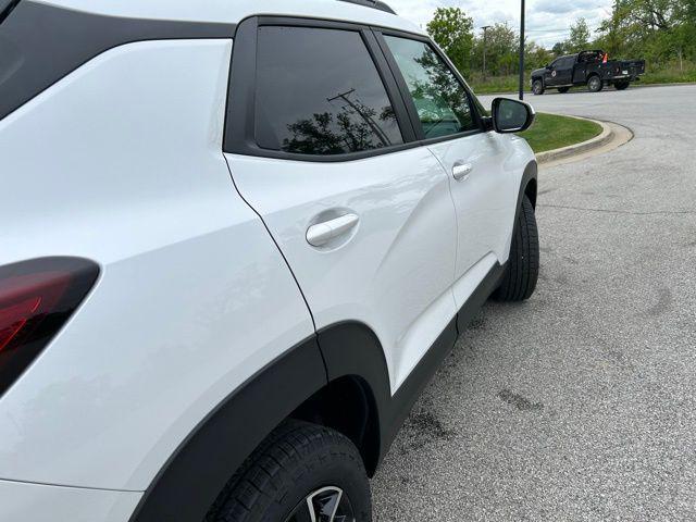 new 2025 Chevrolet TrailBlazer car, priced at $34,325