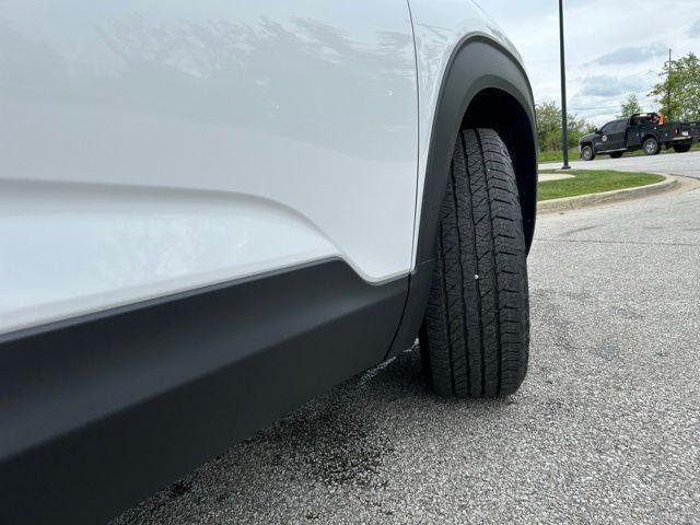 new 2025 Chevrolet TrailBlazer car, priced at $34,325