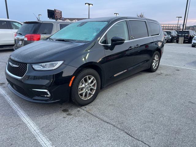 used 2023 Chrysler Pacifica car, priced at $25,637