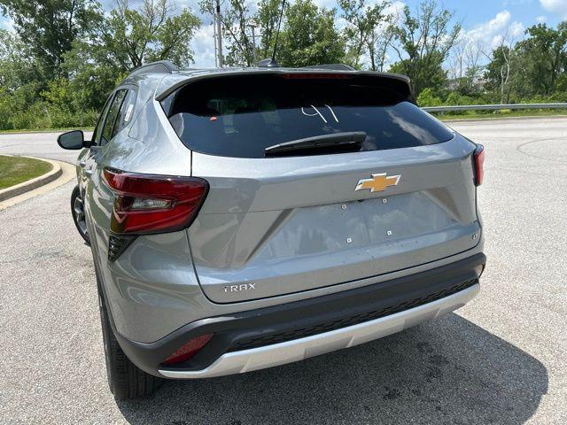 new 2025 Chevrolet Trax car, priced at $25,485