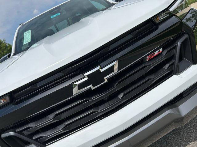 new 2025 Chevrolet Colorado car, priced at $49,815
