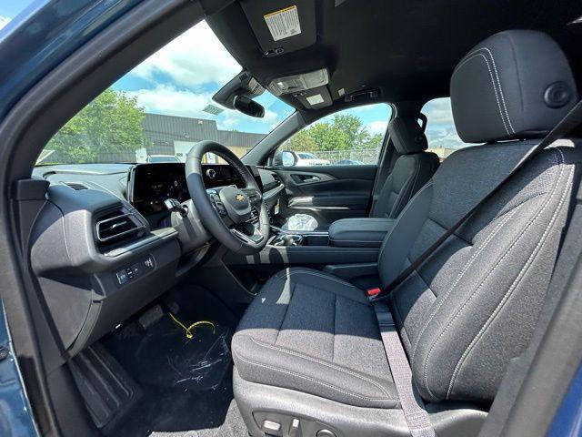new 2025 Chevrolet Traverse car, priced at $42,245
