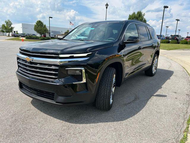 new 2025 Chevrolet Traverse car, priced at $45,315