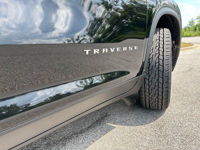 new 2025 Chevrolet Traverse car, priced at $45,315