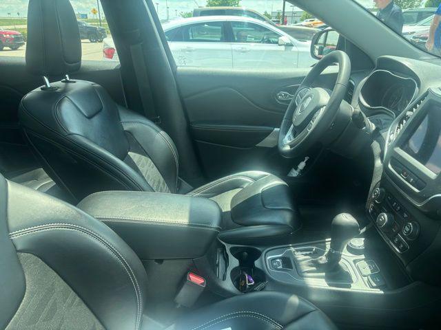 used 2022 Jeep Cherokee car