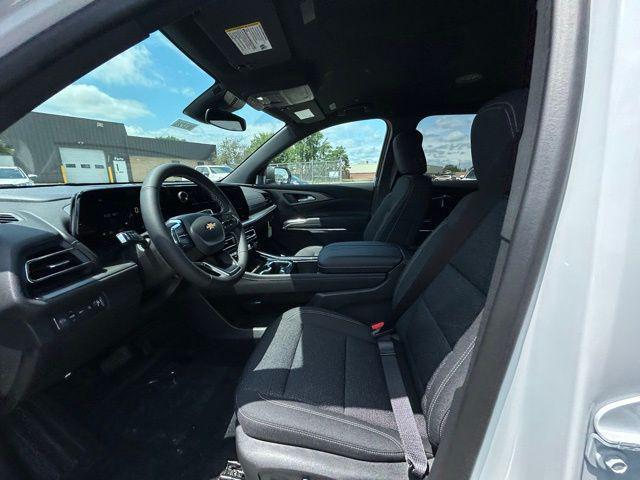 new 2025 Chevrolet Traverse car, priced at $44,245