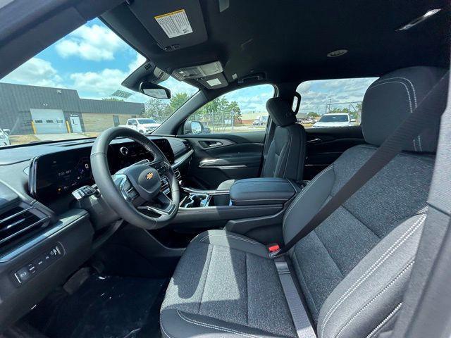 new 2025 Chevrolet Traverse car, priced at $44,245