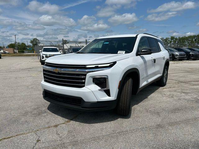 new 2025 Chevrolet Traverse car, priced at $44,245
