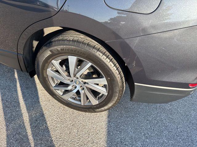used 2022 Chevrolet Equinox car, priced at $20,989