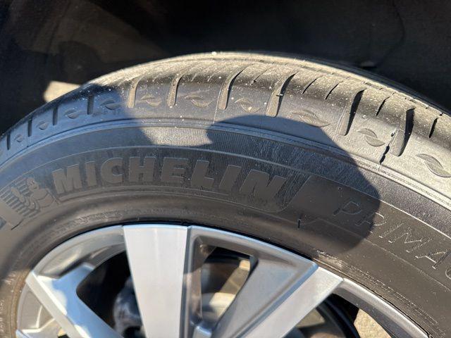 used 2022 Chevrolet Equinox car, priced at $20,989