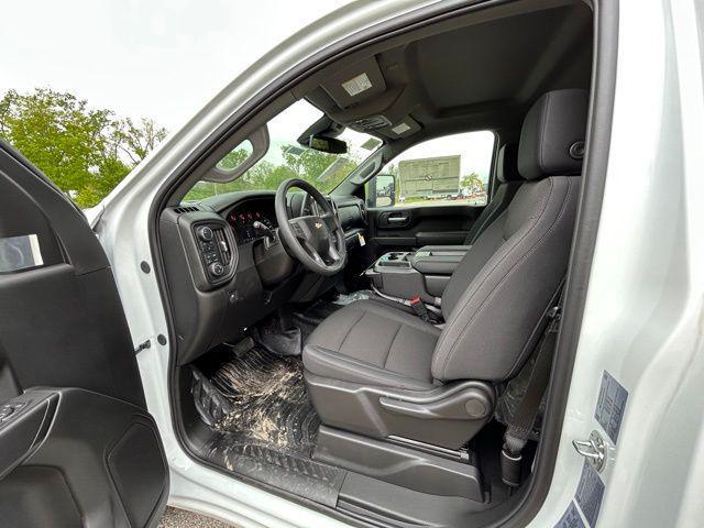 new 2025 Chevrolet Silverado 3500 car, priced at $53,420