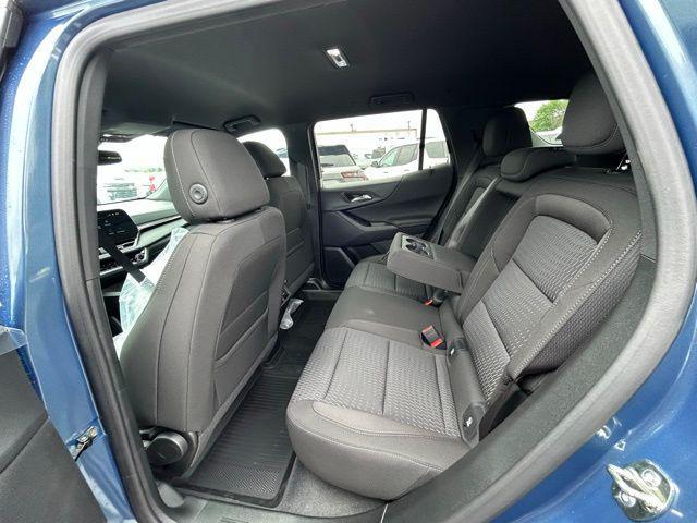 new 2025 Chevrolet Equinox car, priced at $30,245