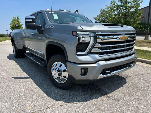new 2025 Chevrolet Silverado 3500 car, priced at $90,465