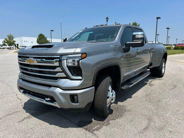 new 2025 Chevrolet Silverado 3500 car, priced at $90,465