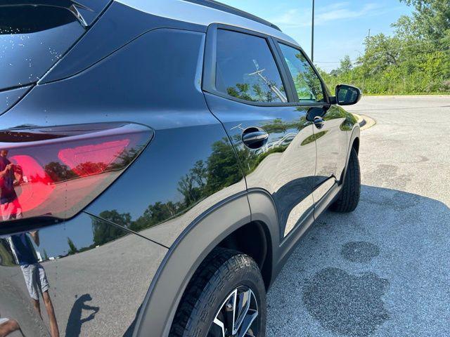 new 2025 Chevrolet TrailBlazer car, priced at $32,185