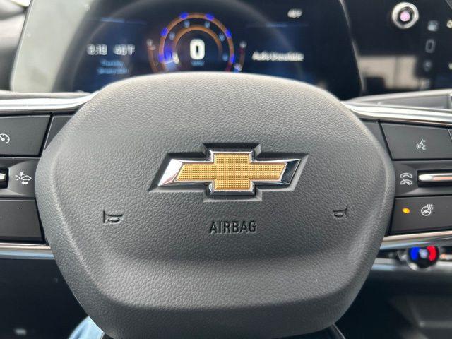 new 2025 Chevrolet Equinox car, priced at $32,640