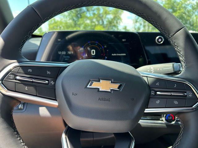 new 2025 Chevrolet Equinox car, priced at $33,270