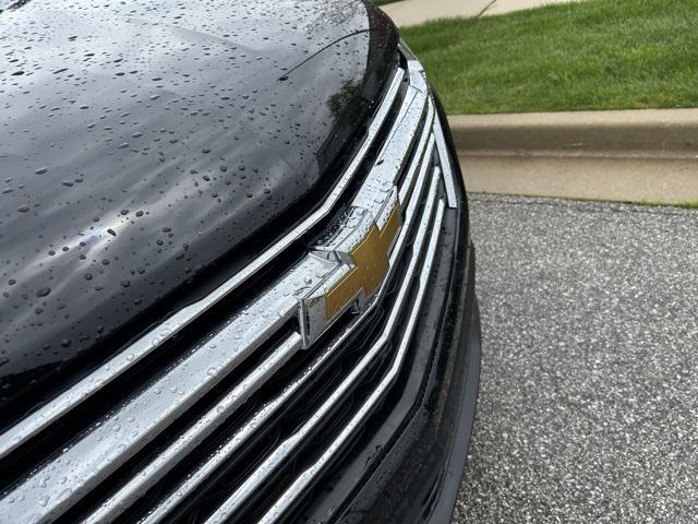 used 2023 Chevrolet Traverse car, priced at $37,336
