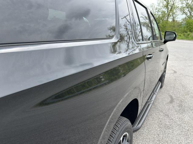 new 2025 Chevrolet Suburban car