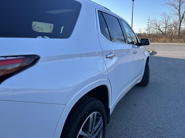 used 2023 Chevrolet Traverse car, priced at $42,108