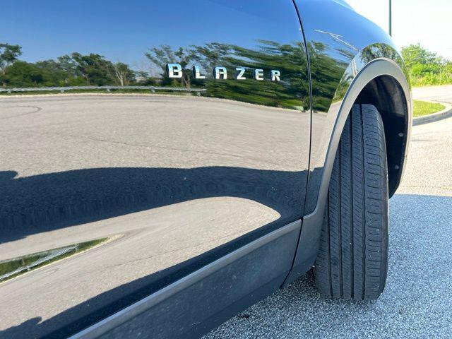 used 2024 Chevrolet Blazer car, priced at $31,317