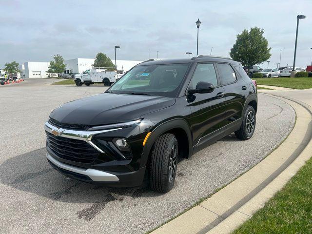 new 2025 Chevrolet TrailBlazer car, priced at $26,385