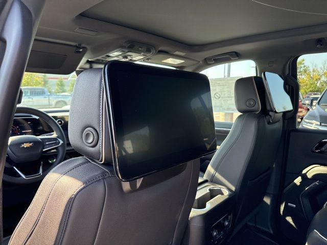 new 2025 Chevrolet Suburban car, priced at $90,395