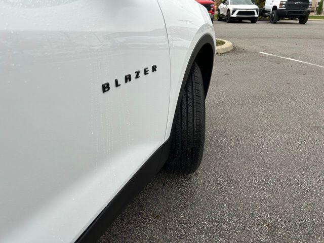 new 2025 Chevrolet Blazer car, priced at $37,108