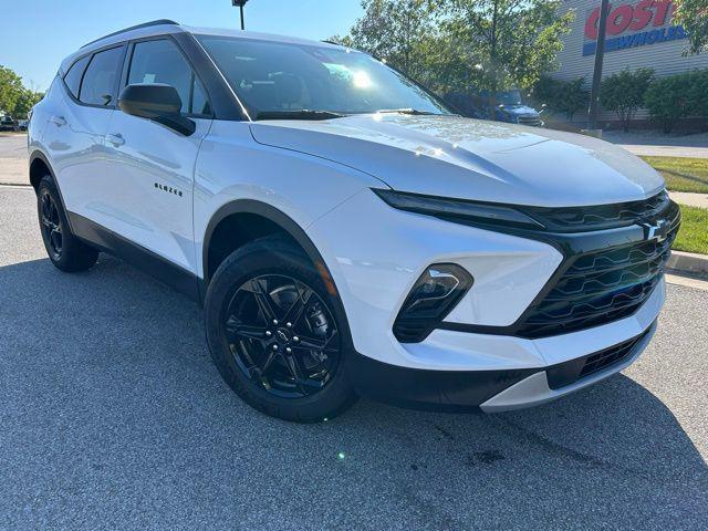 new 2025 Chevrolet Blazer car, priced at $34,320