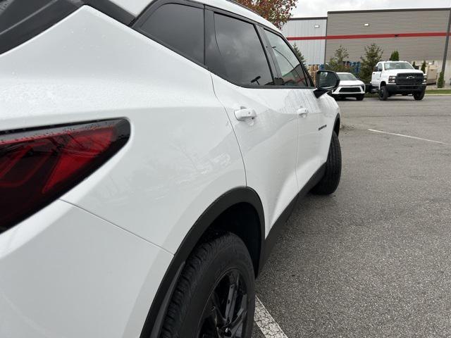 new 2025 Chevrolet Blazer car, priced at $38,320