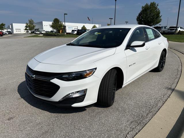 new 2025 Chevrolet Malibu car, priced at $30,190