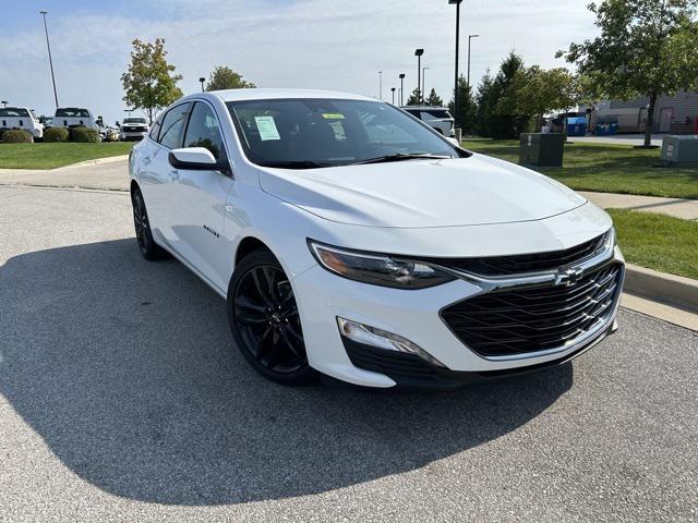 new 2025 Chevrolet Malibu car, priced at $30,190