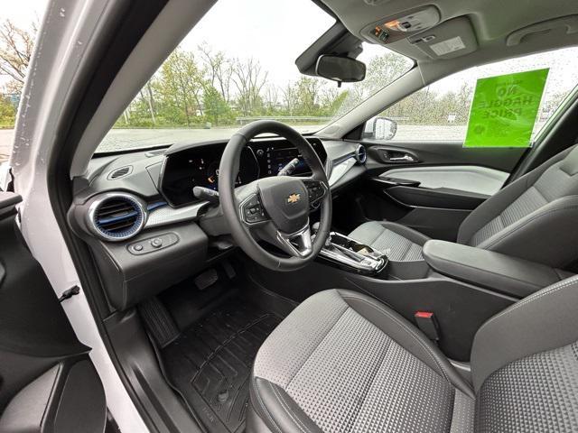 used 2025 Chevrolet Trax car, priced at $21,900