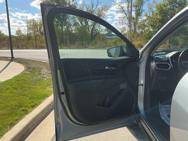 used 2023 Chevrolet Equinox car, priced at $24,906