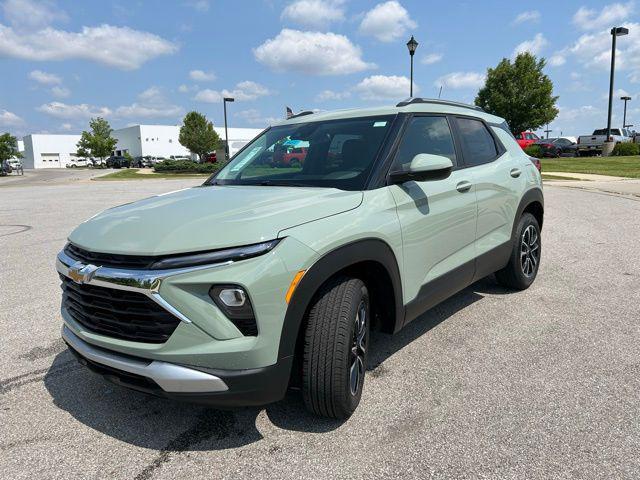 new 2025 Chevrolet TrailBlazer car, priced at $30,080