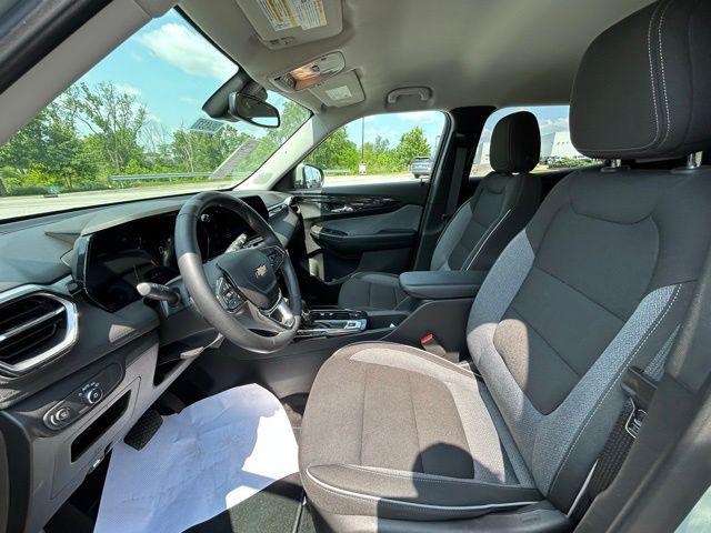 new 2025 Chevrolet TrailBlazer car, priced at $30,080