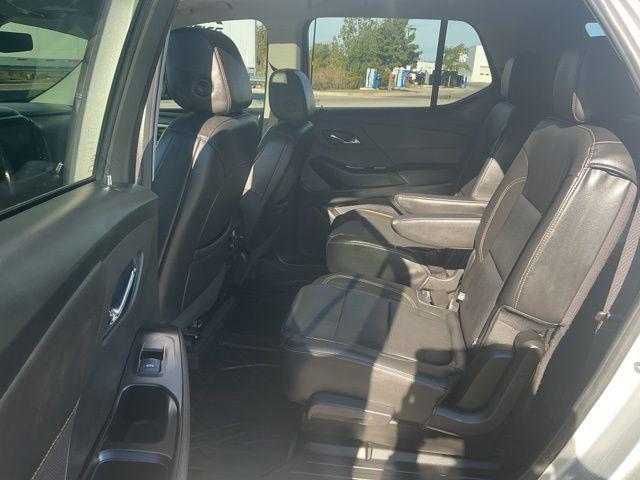 used 2020 Chevrolet Traverse car, priced at $24,232
