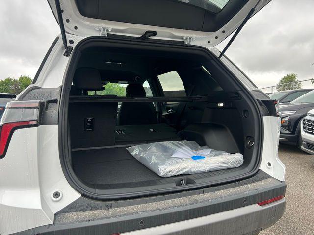 new 2025 Chevrolet Equinox car, priced at $31,295