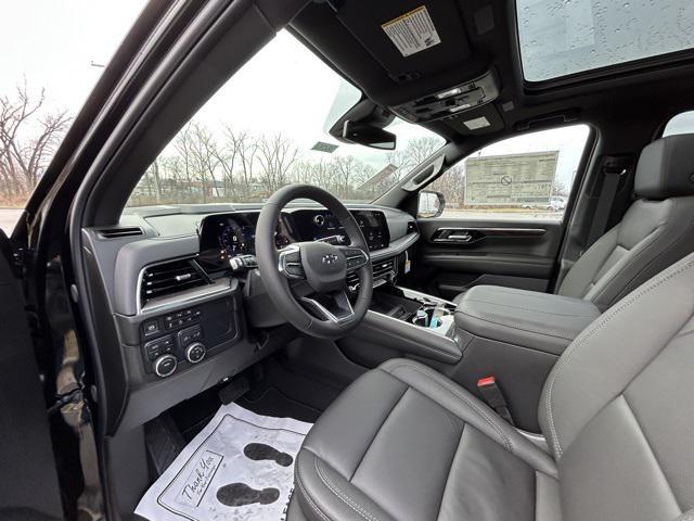 new 2025 Chevrolet Suburban car, priced at $77,625