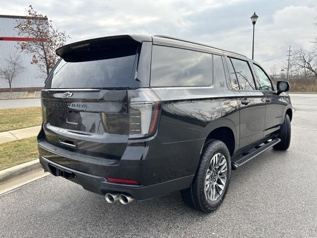 new 2025 Chevrolet Suburban car, priced at $77,625