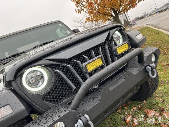 used 2022 Jeep Gladiator car, priced at $31,538