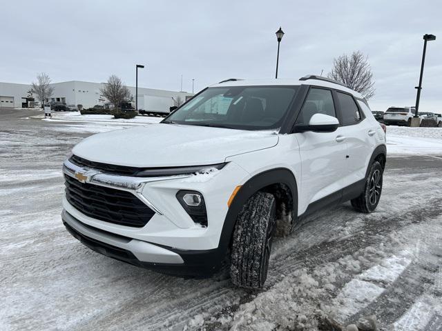 new 2025 Chevrolet TrailBlazer car, priced at $30,575