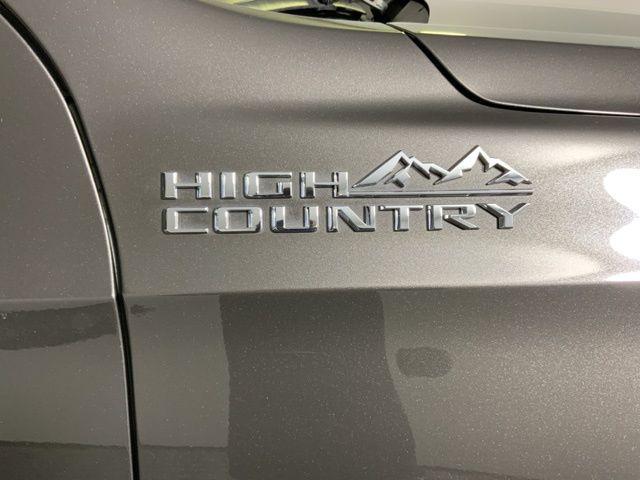 used 2021 Chevrolet Suburban car, priced at $44,383