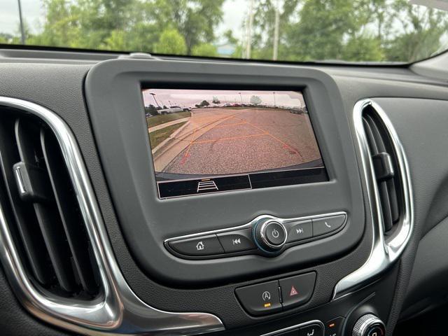 new 2024 Chevrolet Equinox car, priced at $32,890