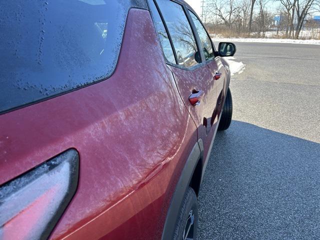 new 2025 Chevrolet Equinox car, priced at $40,370