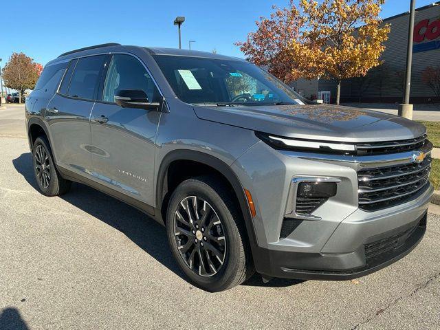 new 2026 Chevrolet Traverse car, priced at $47,326