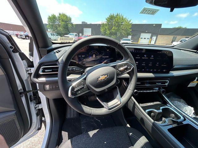 new 2025 Chevrolet Traverse car, priced at $44,245