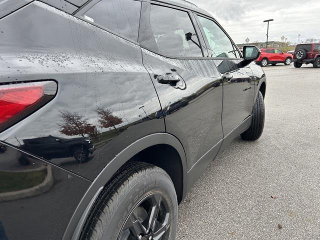 new 2025 Chevrolet Blazer car, priced at $38,320