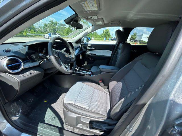 new 2025 Chevrolet Trax car, priced at $25,485
