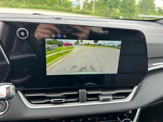 new 2026 Chevrolet Equinox car, priced at $36,290